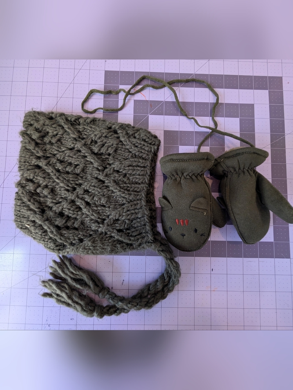 The Blueberry Hill Baby Toddler Knit Pixie Hat 12-24m Bonnet With Mittens